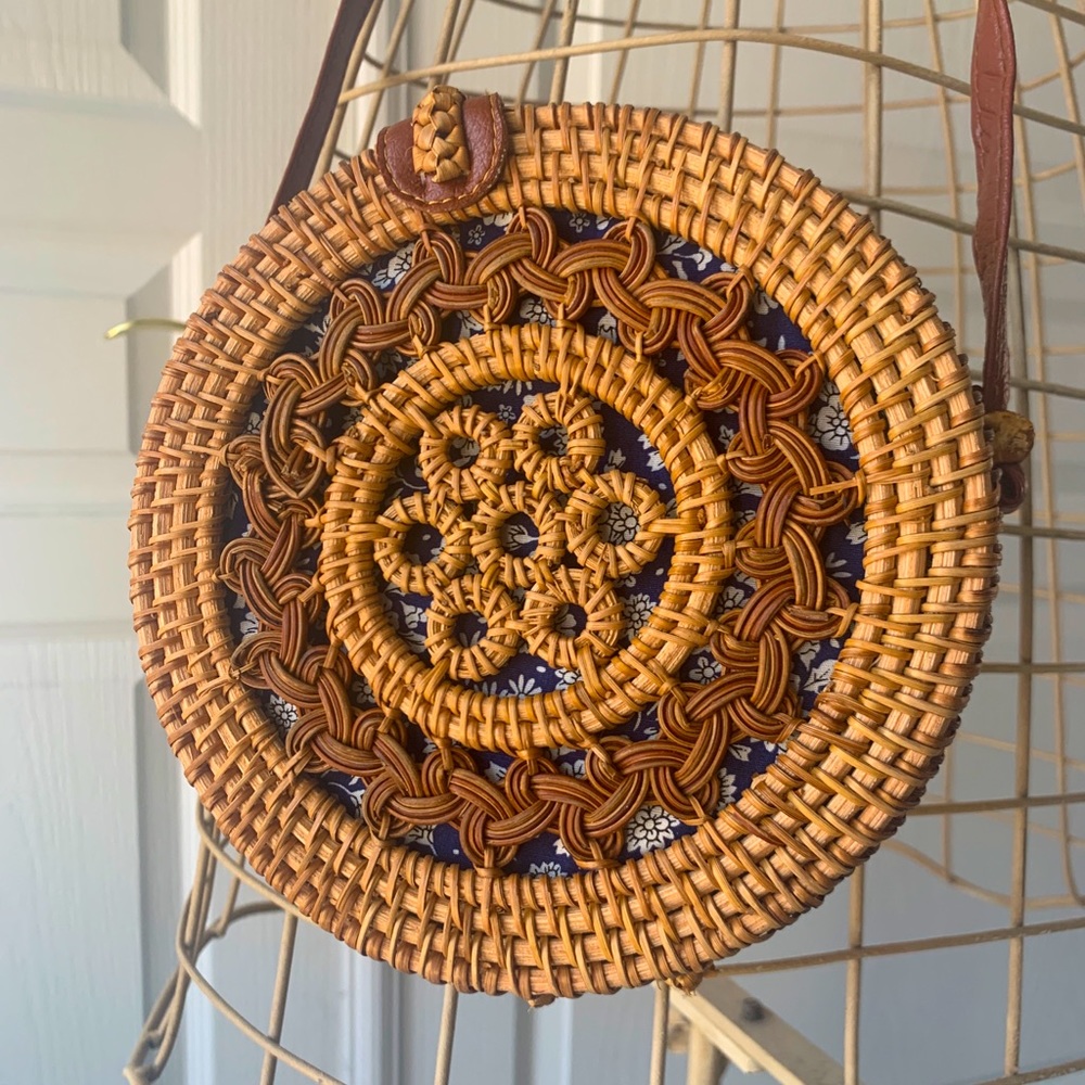 SOLD Handmade Round Ratan Bag Braided Details
